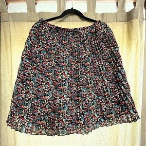 TABITHA Anthropologie Tulip Print floral Lightly Pleated Skirt Knee Length sz S